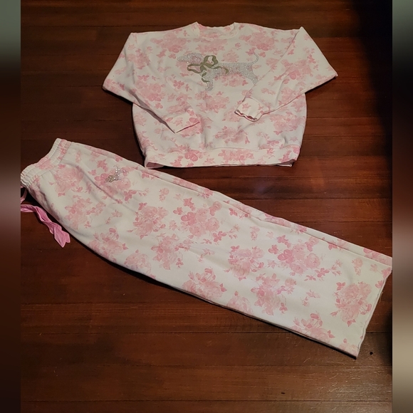 LoveShackFancy Tops - PINK x LoveShackFancy Bling Oversized Crew Sweatshirt & Sweatpants Set (M/L Set)